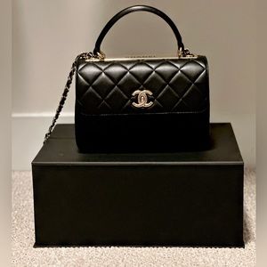 CHANEL FLAP BAG WITH TOP HANDLE
